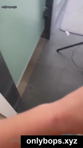 TikTok celebrity teen exposes her onlyFans content