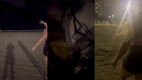 chupei o negao em publico na praia