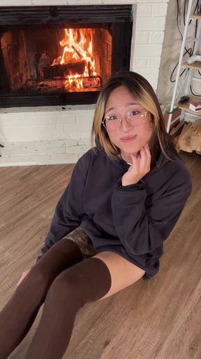 Curvy GF rides cock in a frenzy