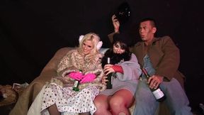 hot european chicks in an anal sex mmff foursome