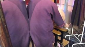 後ろ向きで・・・????