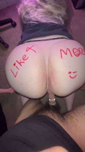 Janes Loves Backshots