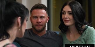 Pregnant cuckquean Charlotte Sins watches hubby screw their doula