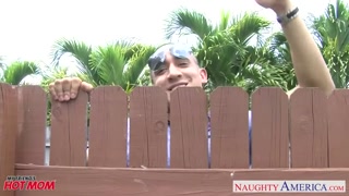 Hottie mom Alyssa Lynn fucking a large cock at poolside