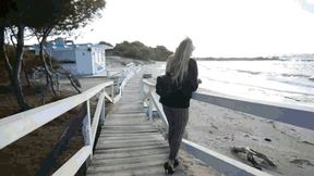 Walk along the embankment. AVI (1920x1080) FHD