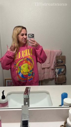 Peeing in my besties bathroom