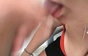 Slut gives a blowjob before going to sea !!!