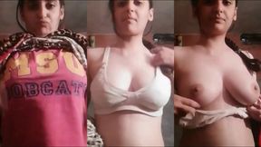 Graam er meye boyfriend ke seduce korar jonno top khule fele