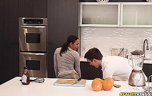 Got juice, Amara Romani, Nicolette Shea