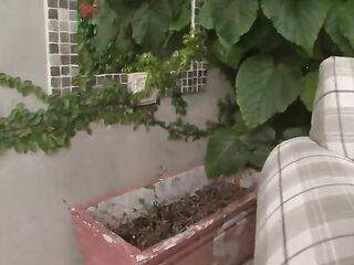 Twerking by the pool