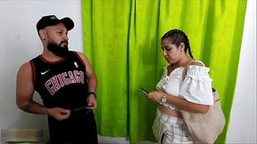 La puta de mi madrastra contrata a una mujer para arreglar nuestra casa y la convenc&iacute_ que me hiciera un trabajo sexual extra - Porno en Espa&ntilde_ol