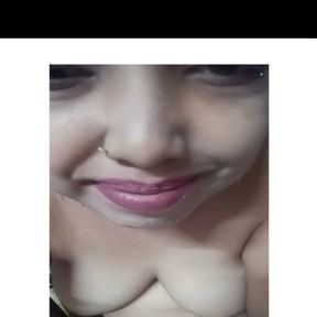 Wife fingering nude and screaming loud