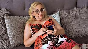 MATURE4K. Instead of playing online game mature has sex with real guy