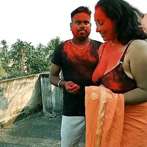 18yrs Tamil boy fucking two beautiful milf bhabhis together at Holi festival