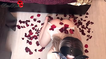 Beautiful Babe Sensual Fucks in Rose Petals On Valentine&#039_s Day