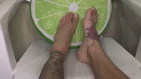 Softening my feet on the pillow, Nara will drive you crazy.