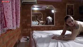 Loira safada mama gostoso e fode com tes&atilde_o