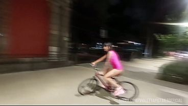 Aventuras en el PARQUE DE LA CIUDADELA flaquita culona