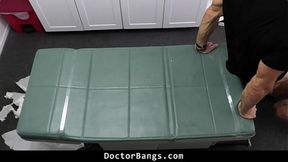 Mimi Monet Lies About Pain for Doc's Note - Doctorbangs