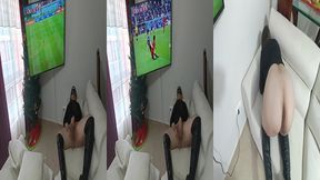 mi primamastra se calienta viendo el partido de espana vs japon le encanta tocarse la concha y el culo 5