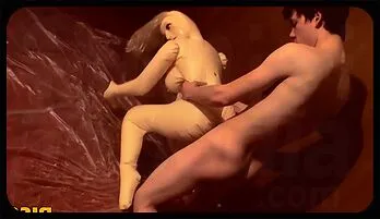 Naughty Twink Cooper Reeves Jerks Off and Gets Wet in Solo Gay Scene