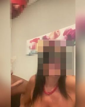 Strepitoso pompino e scopata continua su FANCENTRO