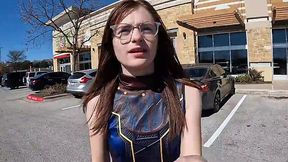 Nerdy redhead Reese Robbins cums with stranger's BBC In her meaty vag