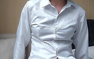 I didn't expect the shemale Ting Xuan to be such a sassy suspenders under the skirt