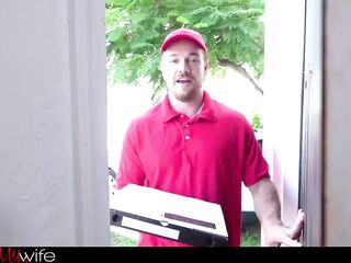 TouchMyWife - Delivering BWC to Slutty Blond Hotwife - Addison Lee