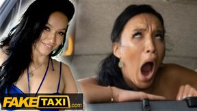 Fake Taxi Bikini - Babe Asia Vargas strips in the back of the cab to the drivers delight