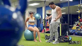 Peter Green, Misty Quinn And Kosame Dash In Gym Fiend Pua Caught In Action W Curvy Ho