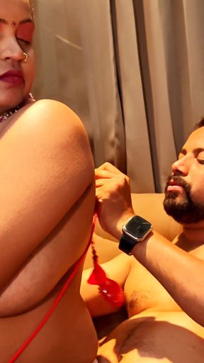 Desi indian Bhabhi dever hardcore sex with beautiful sari hot video..   Clip 2
