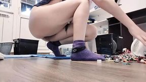 Amateur Wife Vacuuming Cleans the House Naked..