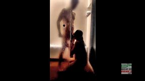 novios liberales quieren que me folle a su chichona frente a el en la regadera