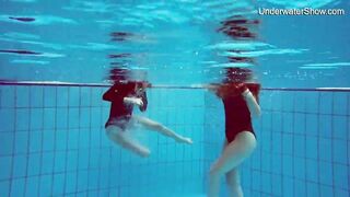 Diana Zelenkina and Simonna Hottie brunettes into the pool