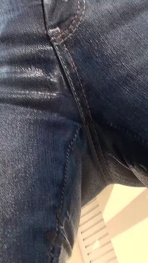 Jeans Piss Orgasm! When the Bladder Is Full to the Brim!