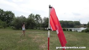 Extravagant Cindy's golf trailer