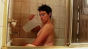 Renee Feels Grimy So She Takes A Nice Long Soak In The Bath As Sh