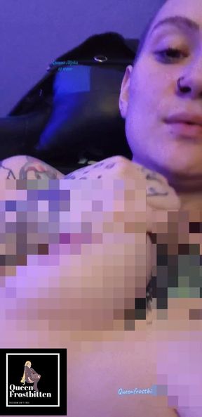 Queen's Alpha tits pixel worship