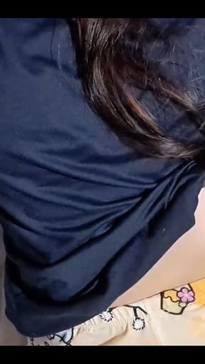 Girl Gets Hot and Shows off Her Big Ass