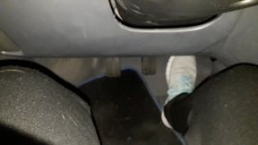 Schiaccio questo pedale a fondo - senti che potenza