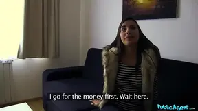 Fitness Trainer with amazing body makes a deal and gives a great blowjob