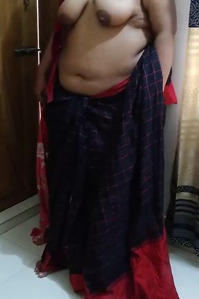 18y Old Boy Enters Teacher's Room &amp; Fucks Madam While She Cleaning Class Room