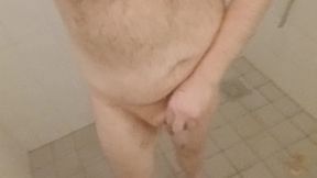 Grizlybear plug fack himself in chastity