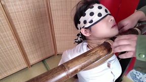 Xr22-the Girl Was Tied to a Pillar and Disciplined.