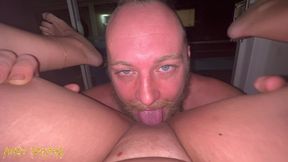 female pov pussy eating orgasm from blue eye white guy