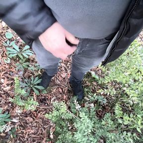 Outdoor masturbation (Short)