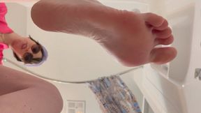 Giantess Foot Worship JOI