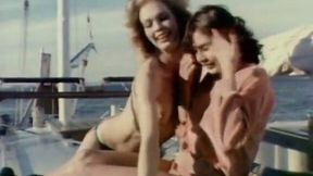 Filthy MILFs fucks in dirty FFM threesome action. Retro porn clip