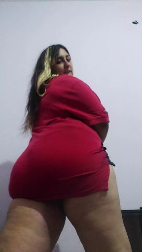 BBW wearing ex's shirt to be a slut on internet